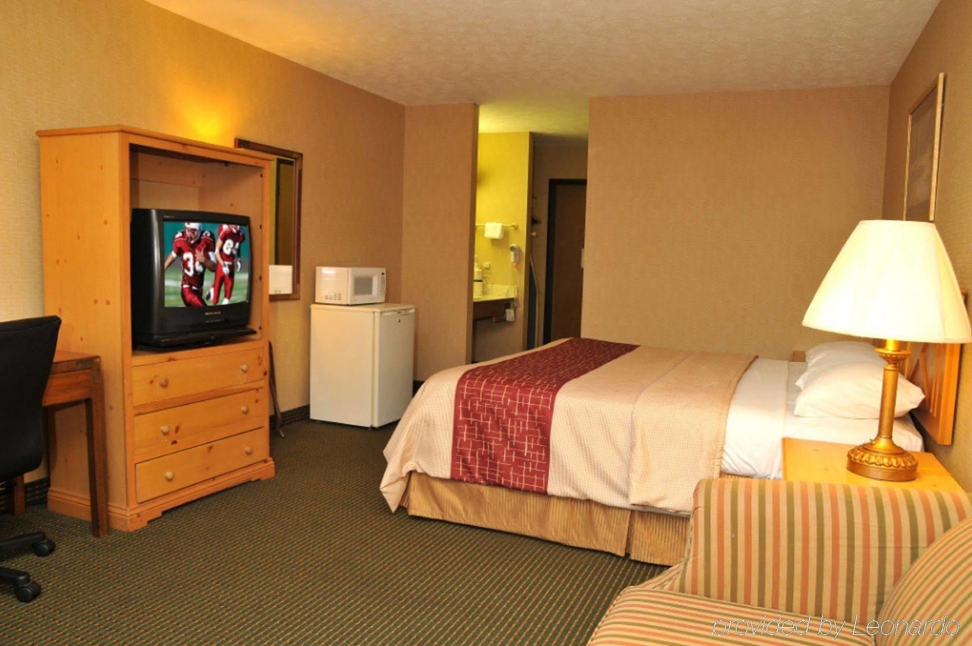 Motel Red Roof &
